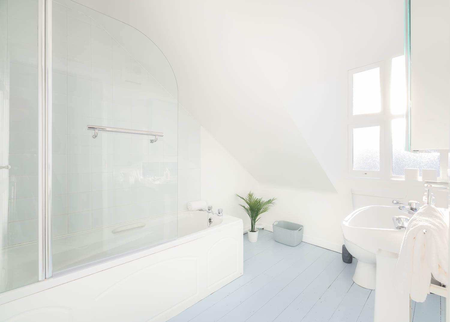 Modern Canal View Home, In City Centre, Sleeps 8 Galway Exterior foto